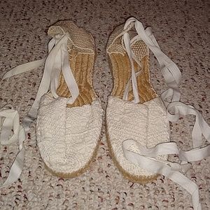 Espadrilles, white/cream lace up, sandals